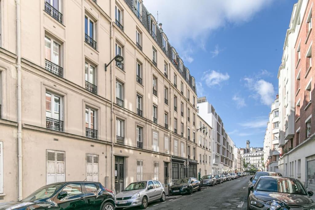 d&eacute;couvrez un appartement moderne &agrave; paris 17, alliant confort, &eacute;l&eacute;gance et &eacute;quipements contemporains dans l