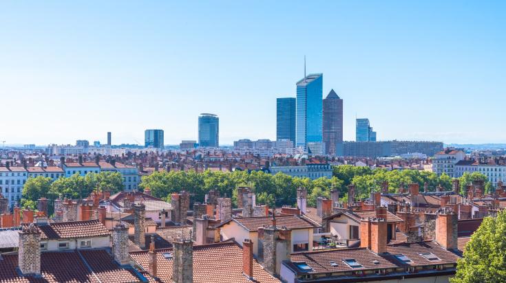 d&eacute;couvrez nos conseils pour bien choisir votre r&eacute;novation de b&acirc;timent &agrave; lyon en 2025 : crit&egrave;res essentiels, professionnels locaux et tendances pour r&eacute;ussir votre projet.