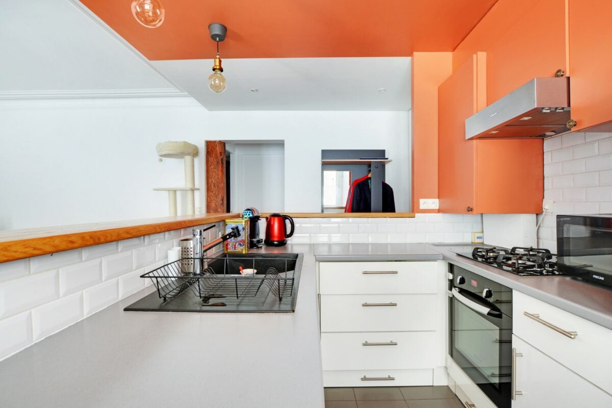 découvrez le coût moyen d'une rénovation de cuisine à paris en 2025. conseils, estimations de prix et astuces pour optimiser votre budget et réussir votre projet cuisine.