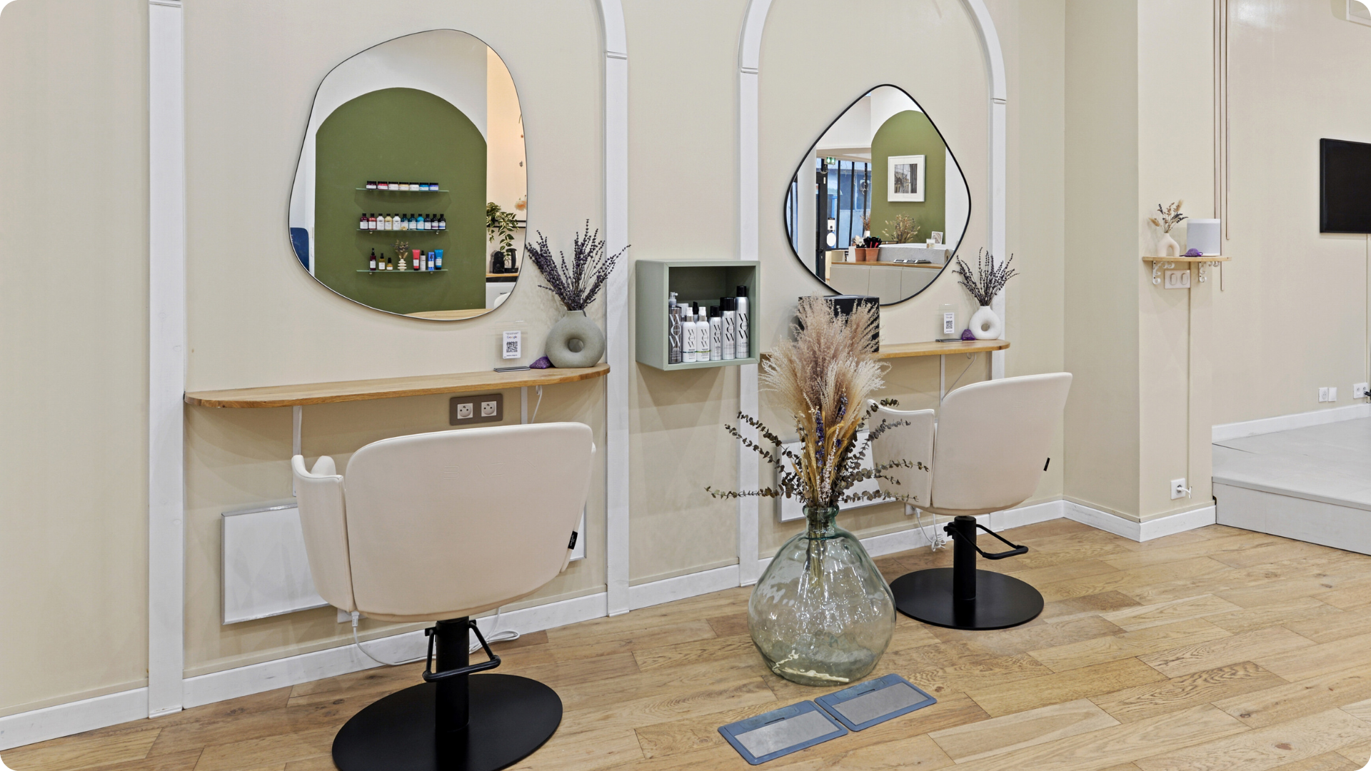 découvrez les meilleures idées de décoration pour votre salon à paris 17. conseils, inspirations et astuces pour créer un espace élégant et chaleureux, adapté à vos envies dans le 17ème arrondissement.