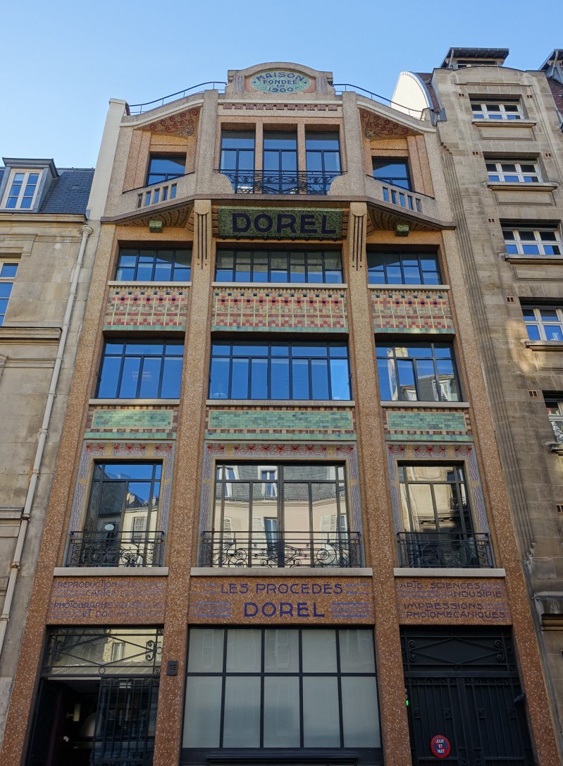 d&eacute;couvrez le meilleur du design &agrave; paris 17 : conseils d&eacute;co, inspirations modernes, tendances et adresses incontournables pour sublimer votre int&eacute;rieur dans le 17&egrave;me arrondissement.