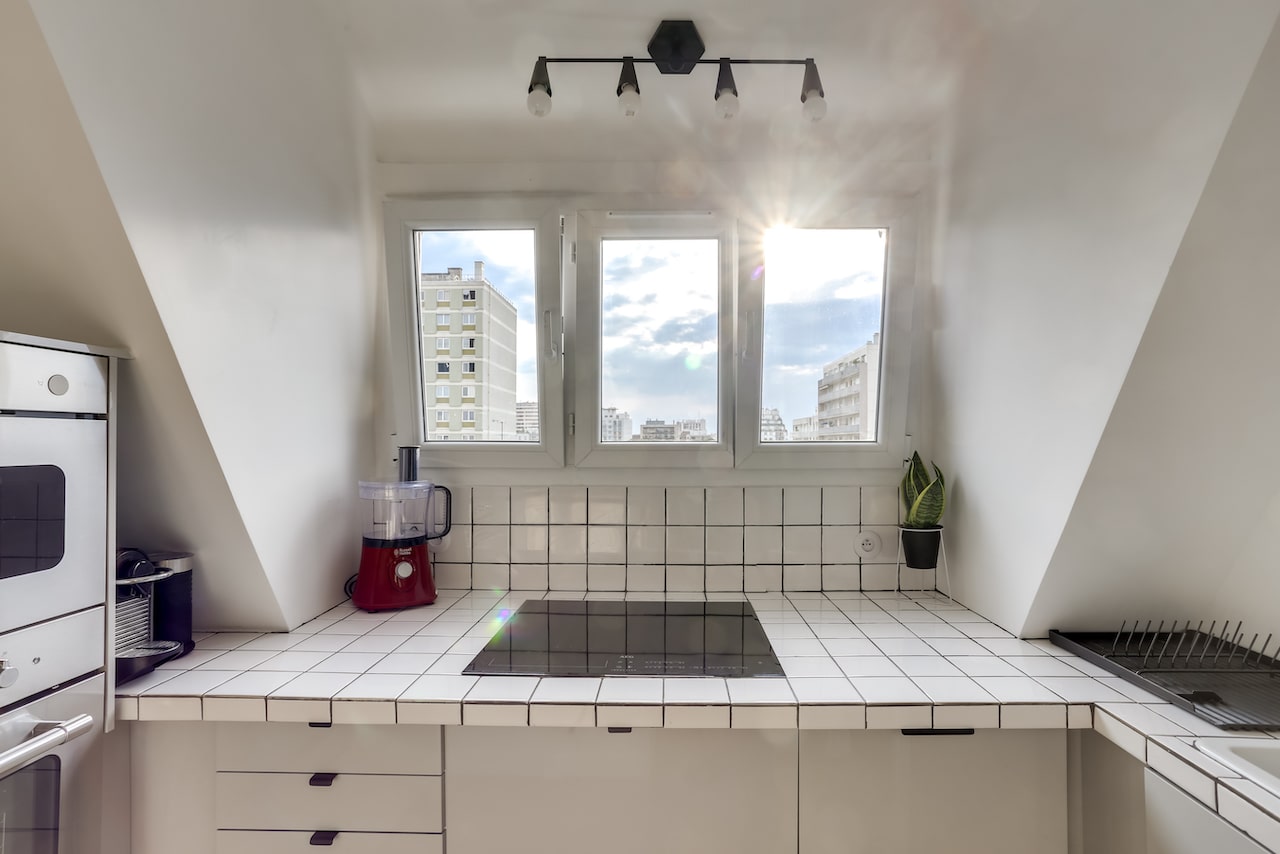 obtenez un devis gratuit pour la r&eacute;novation de votre cuisine &agrave; paris 17e. solutions sur mesure, professionnels exp&eacute;riment&eacute;s, travaux rapides et de qualit&eacute; pour transformer votre espace culinaire.