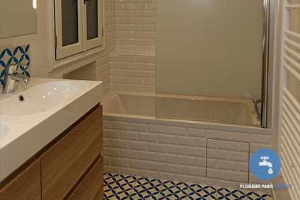 obtenez rapidement votre devis personnalis&eacute; pour la r&eacute;novation ou la cr&eacute;ation de salle de bain &agrave; paris 17. professionnels qualifi&eacute;s, conseils sur mesure et estimation gratuite pour tous vos travaux.