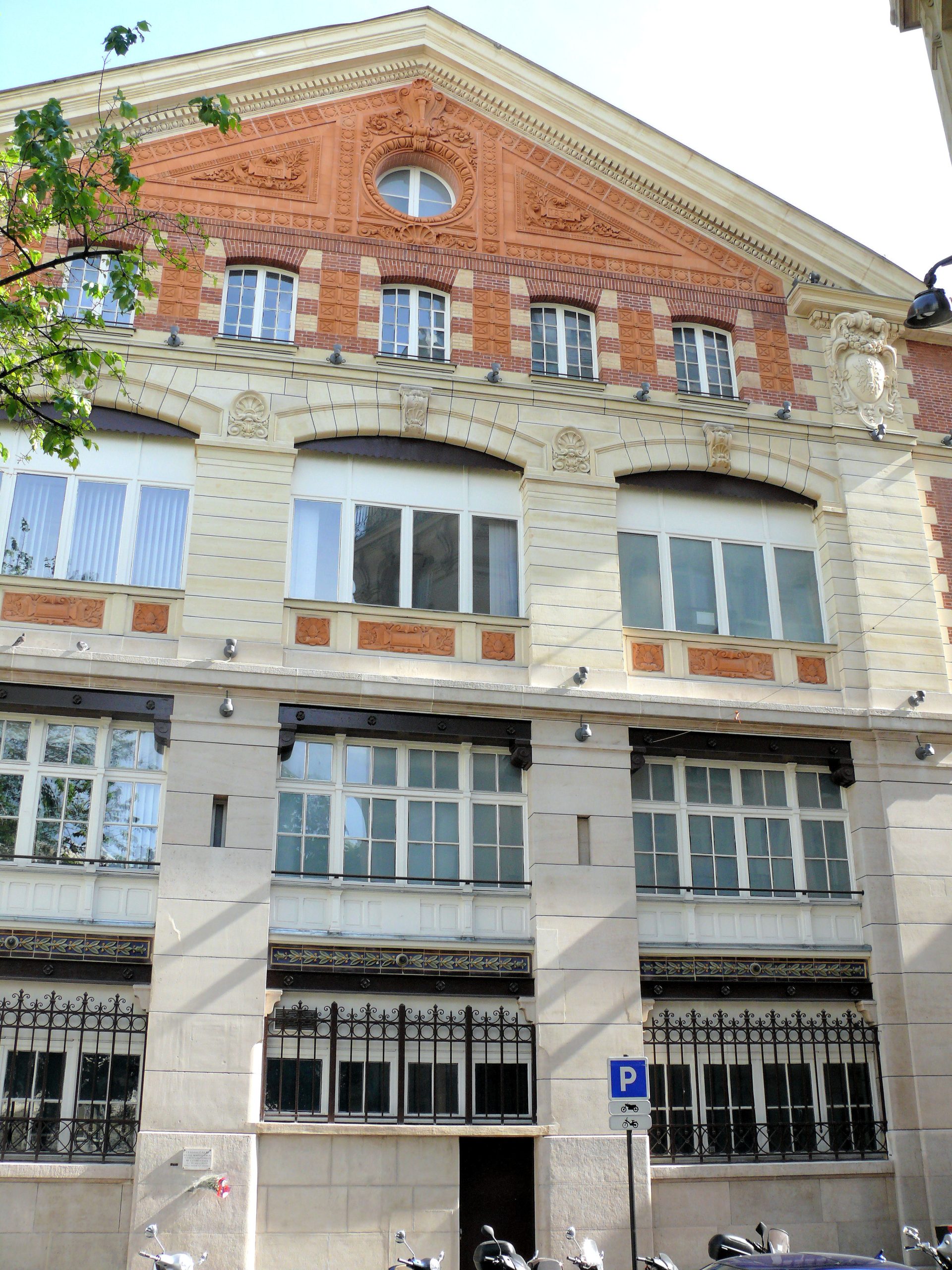 besoin d&rsquo;un &eacute;lectricien &agrave; paris 17 ? d&eacute;pannage rapide, installations, mises aux normes et conseils personnalis&eacute;s pour tous vos travaux &eacute;lectriques. contactez-nous pour un devis gratuit !