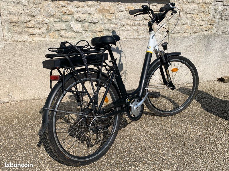 besoin d&rsquo;un &eacute;lectricien &agrave; paris 17 ? installation, d&eacute;pannage et mise aux normes &eacute;lectriques pour particuliers et professionnels. service rapide et devis gratuit.