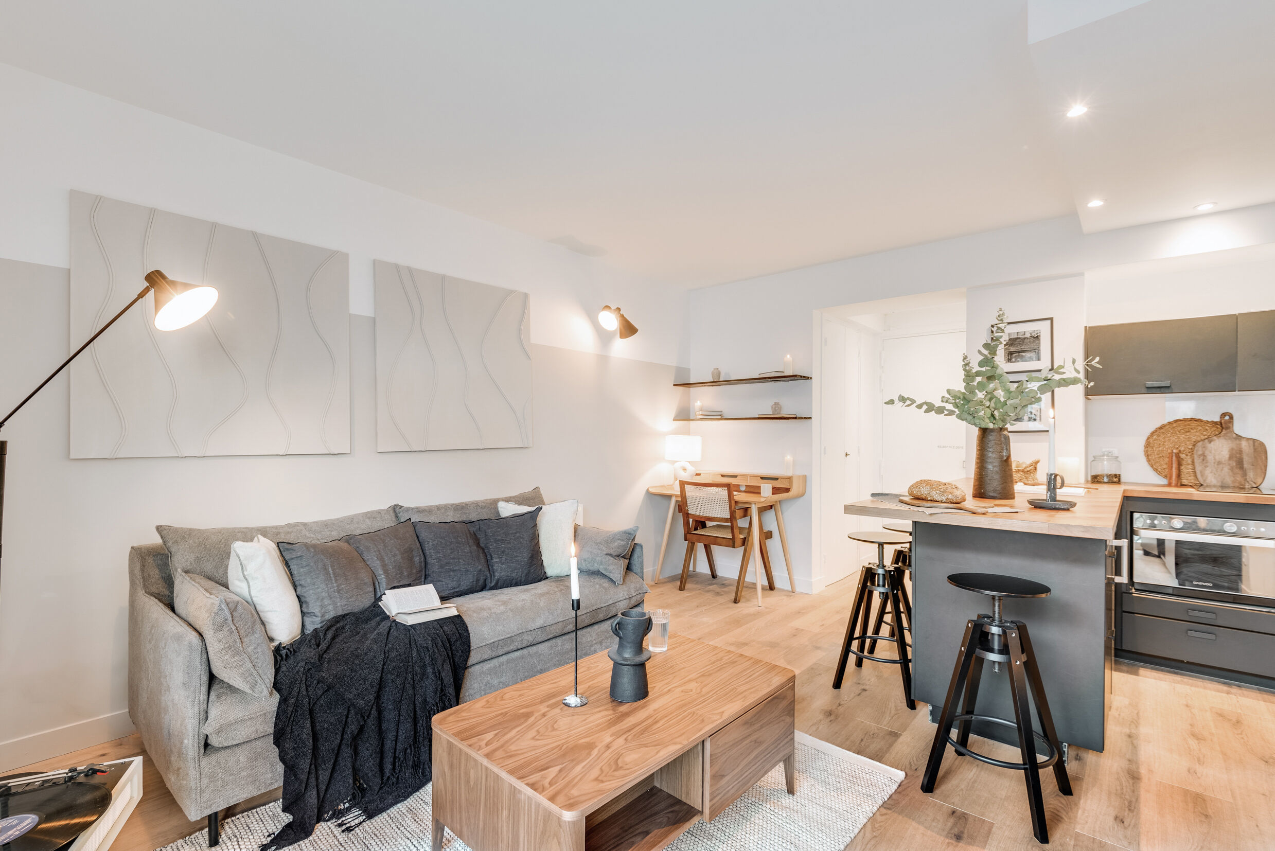 améliorez le confort thermique et acoustique de votre appartement avec notre service d'isolation pour 2 pièces à paris 17. solutions efficaces, devis gratuit, travaux rapides.