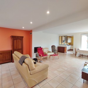 d&eacute;couvrez nos services de peinture &eacute;conomique &agrave; paris 75017 : des travaux de qualit&eacute; &agrave; petits prix pour r&eacute;nover vos murs, plafonds et fa&ccedil;ades. obtenez un devis gratuit et profitez d