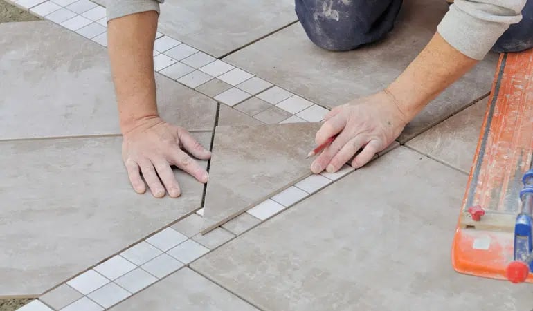 d&eacute;couvrez les prix du carrelage &agrave; paris 75017 en 2025 : tendances, tarifs moyens et conseils pour choisir le meilleur carrelage selon votre budget.