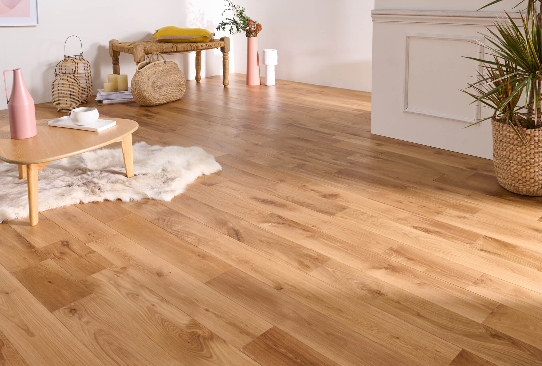d&eacute;couvrez les prix du parquet au m&sup2;, comparez les diff&eacute;rentes essences de bois, finitions et gammes de parquet pour trouver le sol id&eacute;al selon votre budget et vos besoins.