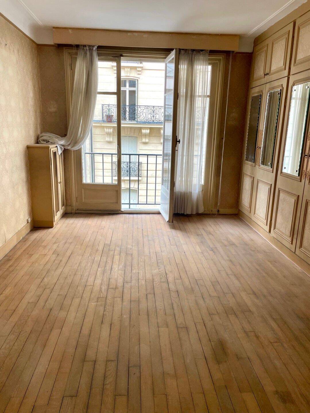 d&eacute;couvrez pro r&eacute;novation, votre expert en r&eacute;novation de 3 pi&egrave;ces &agrave; paris 17. conseils personnalis&eacute;s, travaux de qualit&eacute; et respect des d&eacute;lais pour un appartement moderne et fonctionnel.