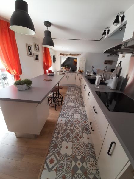 envie de moderniser votre cuisine terne ? d&eacute;couvrez nos id&eacute;es et conseils pour un relooking cuisine rapide, tendance et &agrave; petit prix. rendez votre espace convivial et styl&eacute; !