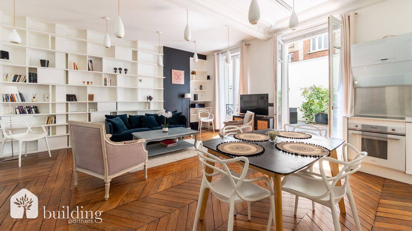 confiez la rénovation de votre appartement 4 pièces à paris 17 à des professionnels. modernisation, optimisation de l’espace et finitions soignées pour un intérieur à votre image.