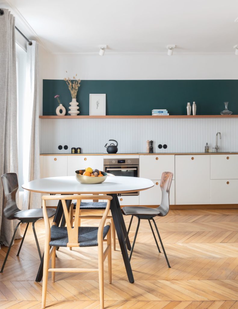 confiez la r&eacute;novation de votre appartement aux batignolles &agrave; des experts. optimisez votre espace, valorisez votre bien et b&eacute;n&eacute;ficiez d&rsquo;un accompagnement personnalis&eacute; pour un projet sur-mesure &agrave; paris 17e.