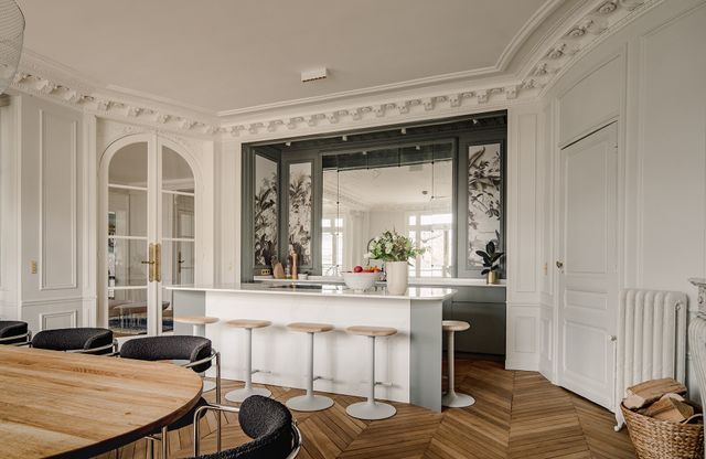 confiez la r&eacute;novation de votre appartement haussmannien dans le 16e arrondissement &agrave; des experts. modernisation, conservation du charme d