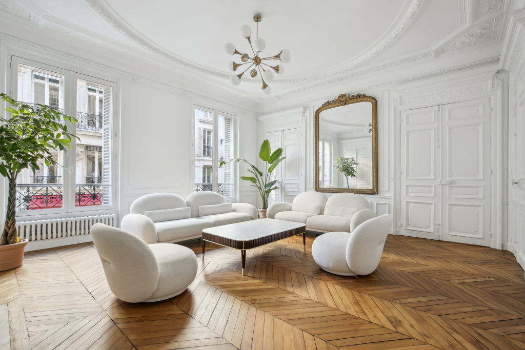 découvrez nos conseils et astuces pour réussir la rénovation d’un appartement haussmannien, en préservant le charme de l’ancien tout en modernisant votre intérieur. expertise, inspirations et tendances au rendez-vous !