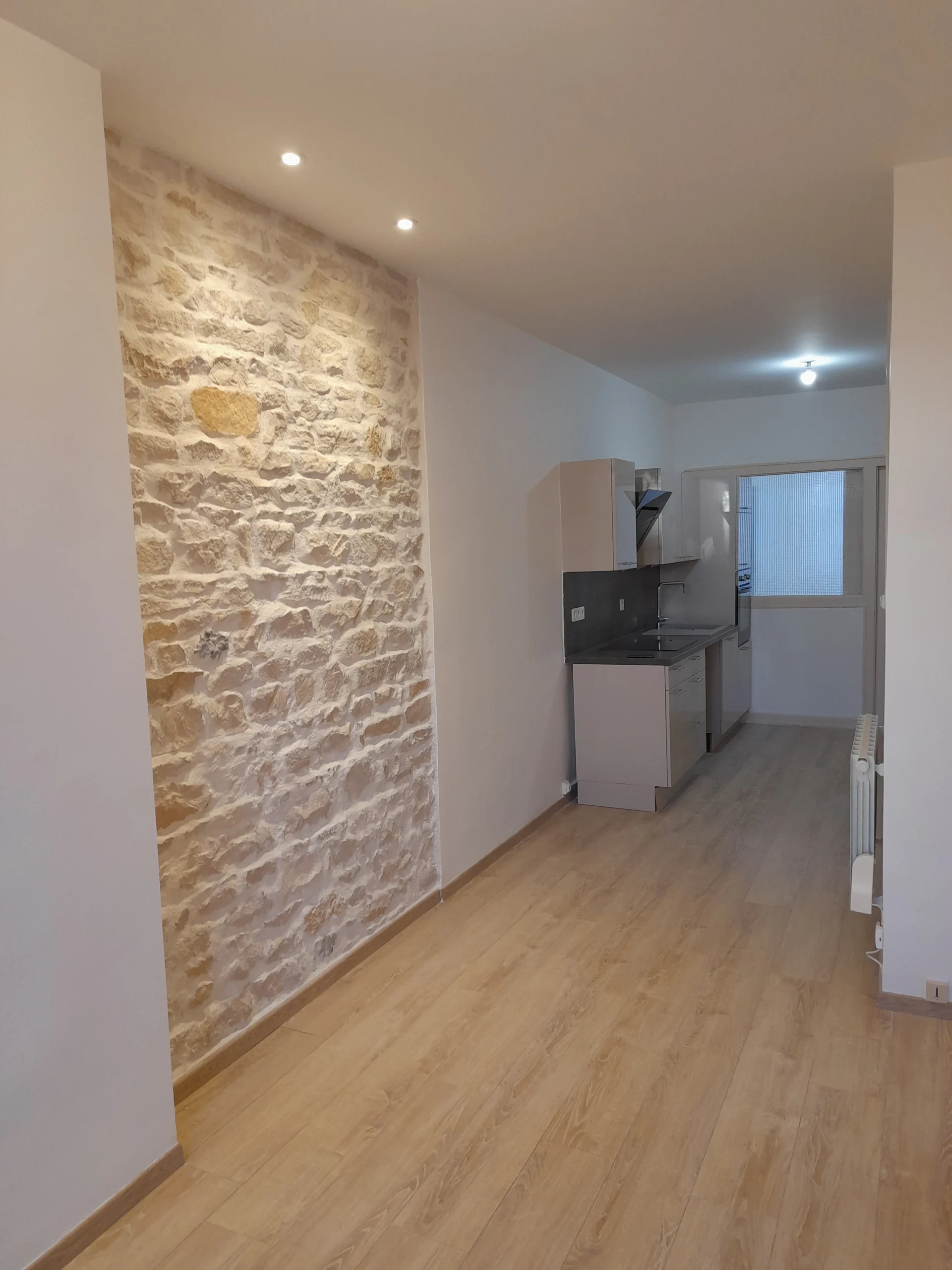 confiez la rénovation de votre appartement à lyon en 2025 à des experts. profitez de conseils personnalisés, d’un accompagnement complet et de solutions modernes pour valoriser votre bien immobilier.