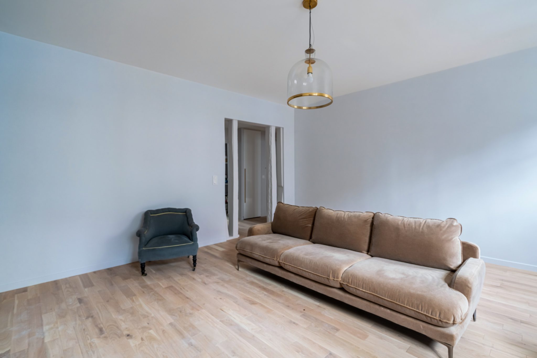 confiez la rénovation de votre appartement à paris 15e à des experts pour un intérieur moderne, fonctionnel et sur-mesure. devis gratuit et accompagnement personnalisé.