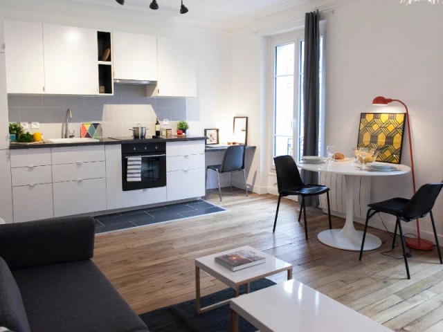 confiez la r&eacute;novation de votre appartement &agrave; paris &agrave; des professionnels exp&eacute;riment&eacute;s. devis gratuit, conseils personnalis&eacute;s et accompagnement complet pour transformer votre int&eacute;rieur selon vos envies.