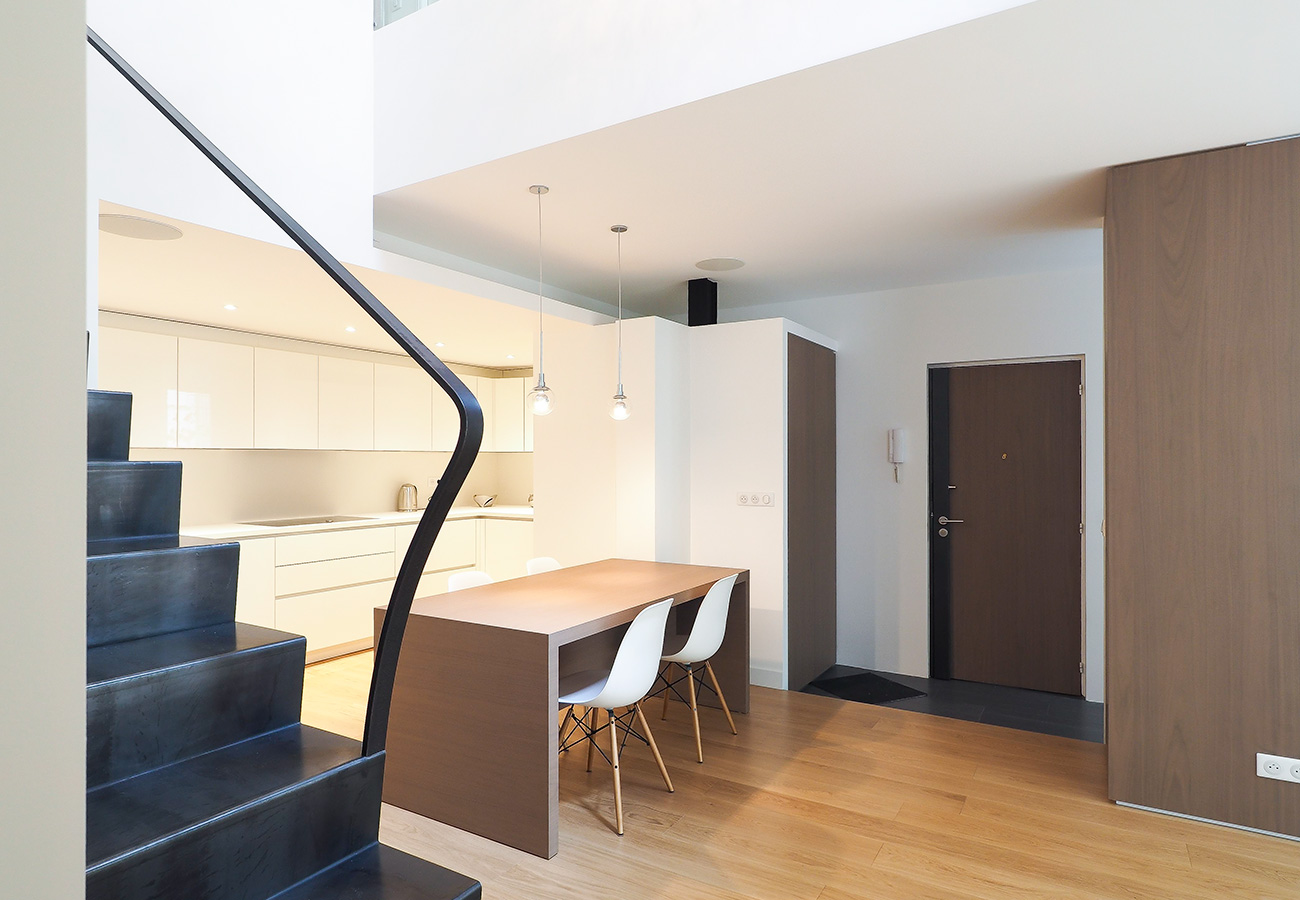 confiez la r&eacute;novation de votre appartement &agrave; paris 75017 &agrave; des experts qualifi&eacute;s. d&eacute;couvrez nos services personnalis&eacute;s pour moderniser, optimiser et valoriser votre bien avec des travaux de qualit&eacute;.