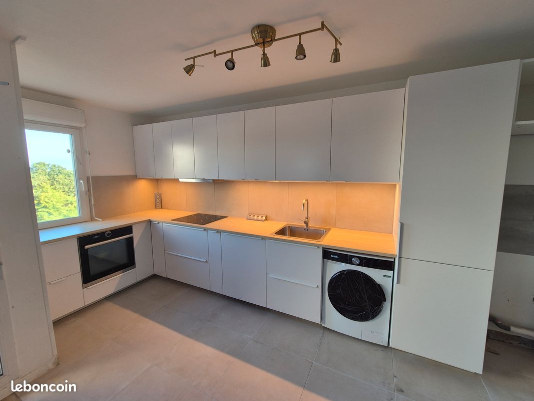 confiez la r&eacute;novation de votre cuisine dans le 75017 &agrave; des experts. modernisation, agencement sur-mesure et conseils personnalis&eacute;s pour une cuisine fonctionnelle et esth&eacute;tique &agrave; paris 17e.