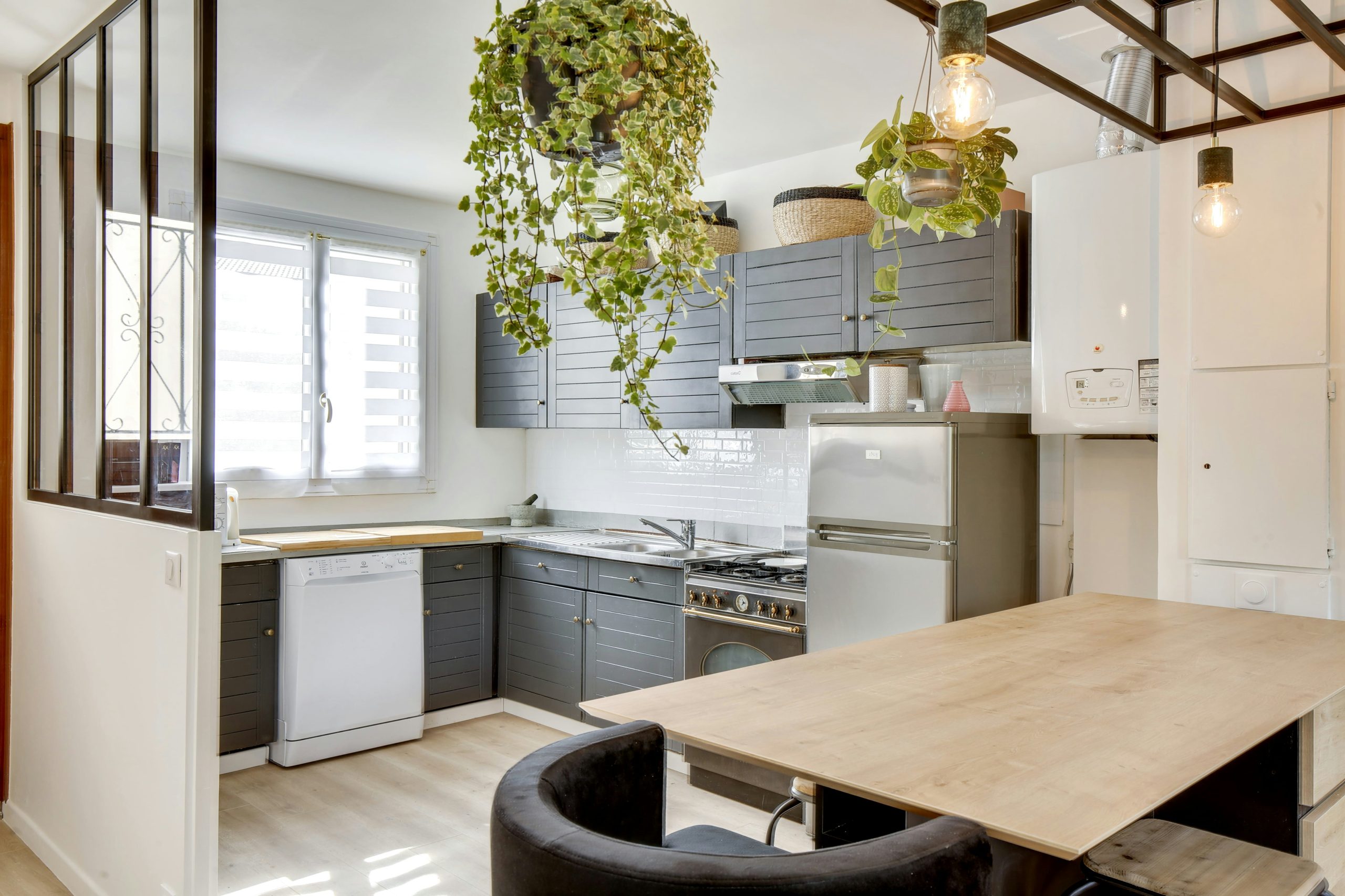 d&eacute;couvrez nos solutions de r&eacute;novation de cuisine pas cher dans le 17e arrondissement de paris. profitez de conseils sur-mesure et d&rsquo;un accompagnement professionnel pour moderniser votre cuisine &agrave; petit prix.