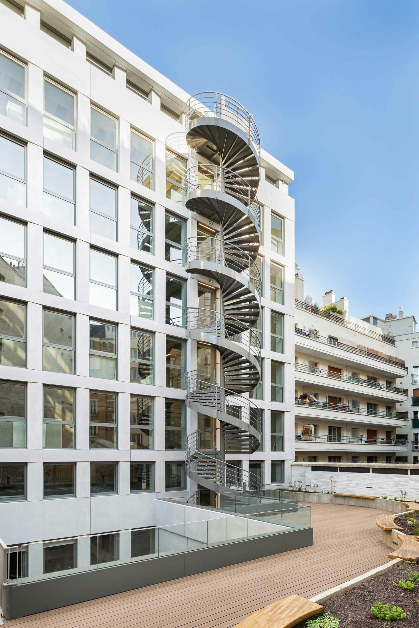 d&eacute;couvrez nos solutions de r&eacute;novation &eacute;conomique dans le 75017 : des travaux de qualit&eacute; &agrave; prix ma&icirc;tris&eacute; pour moderniser votre logement sans d&eacute;passer votre budget.