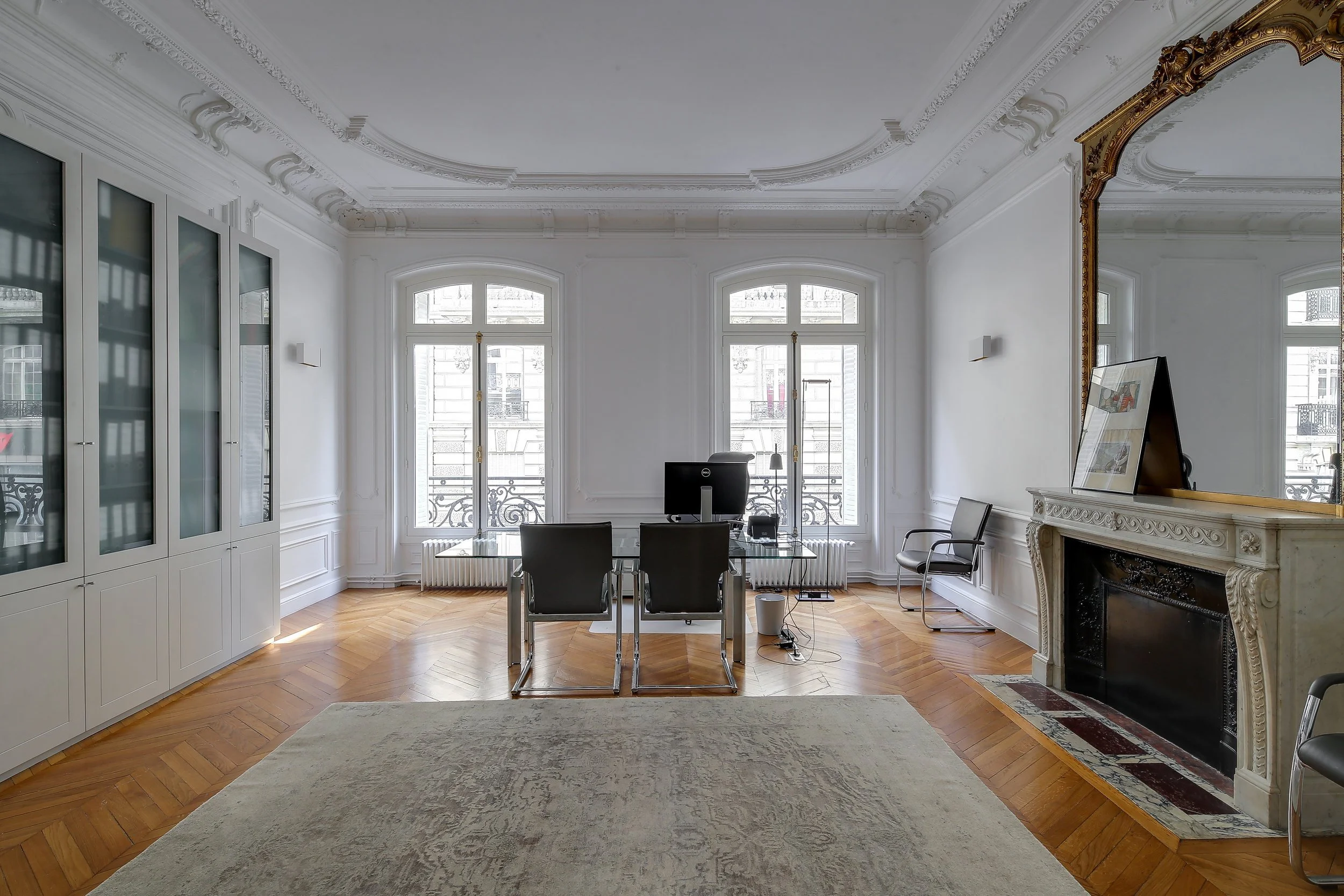 d&eacute;couvrez notre expertise en r&eacute;novation d&rsquo;immeubles haussmanniens &agrave; paris 17 : pr&eacute;servation du charme historique, modernisation des espaces, mat&eacute;riaux de qualit&eacute; et respect des normes pour un r&eacute;sultat &eacute;l&eacute;gant et durable.