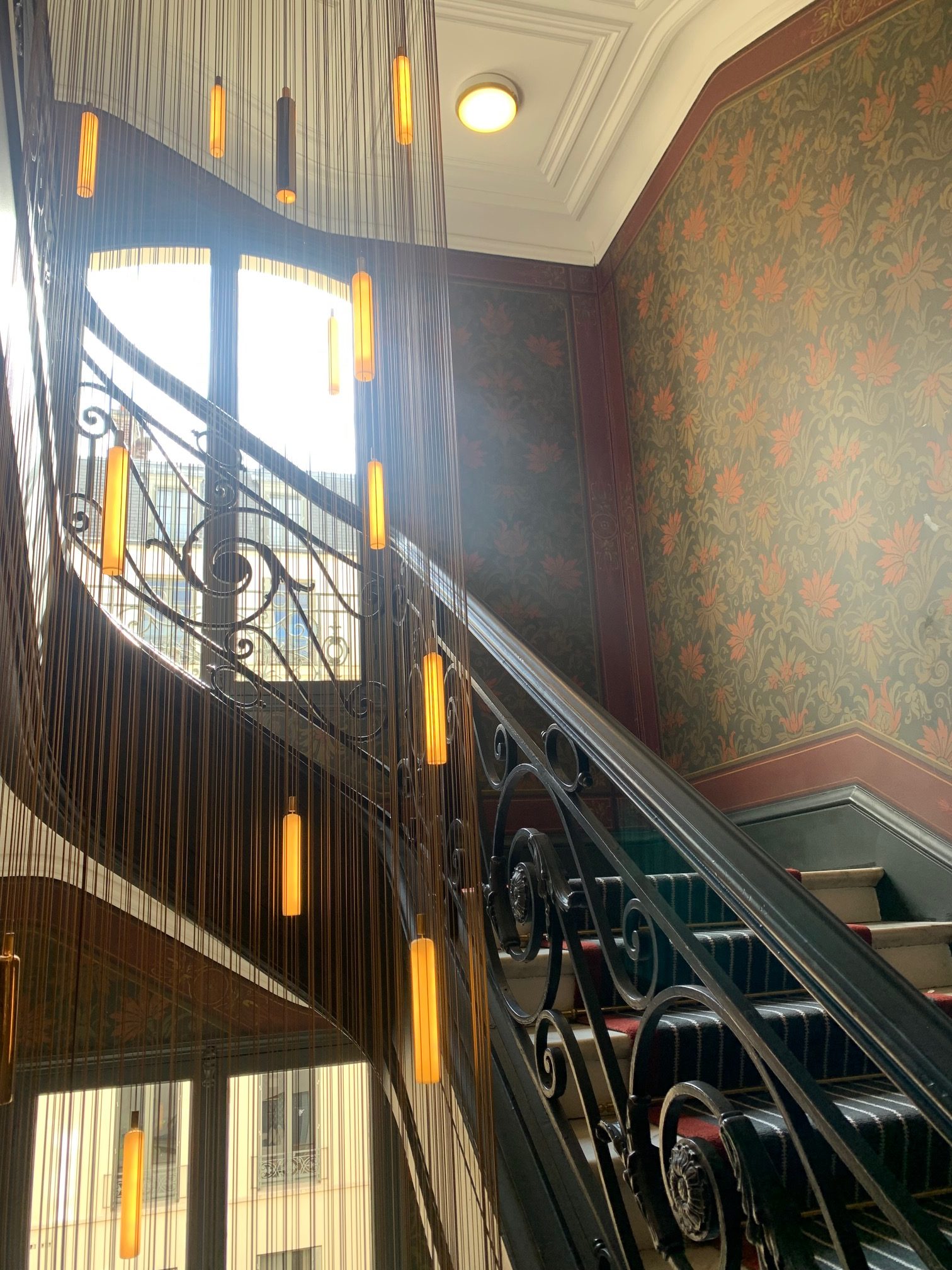 confiez votre r&eacute;novation int&eacute;rieure &agrave; des experts dans le 75017. conseils personnalis&eacute;s, mat&eacute;riaux de qualit&eacute; et suivi de chantier pour transformer votre appartement ou maison &agrave; paris 17e.