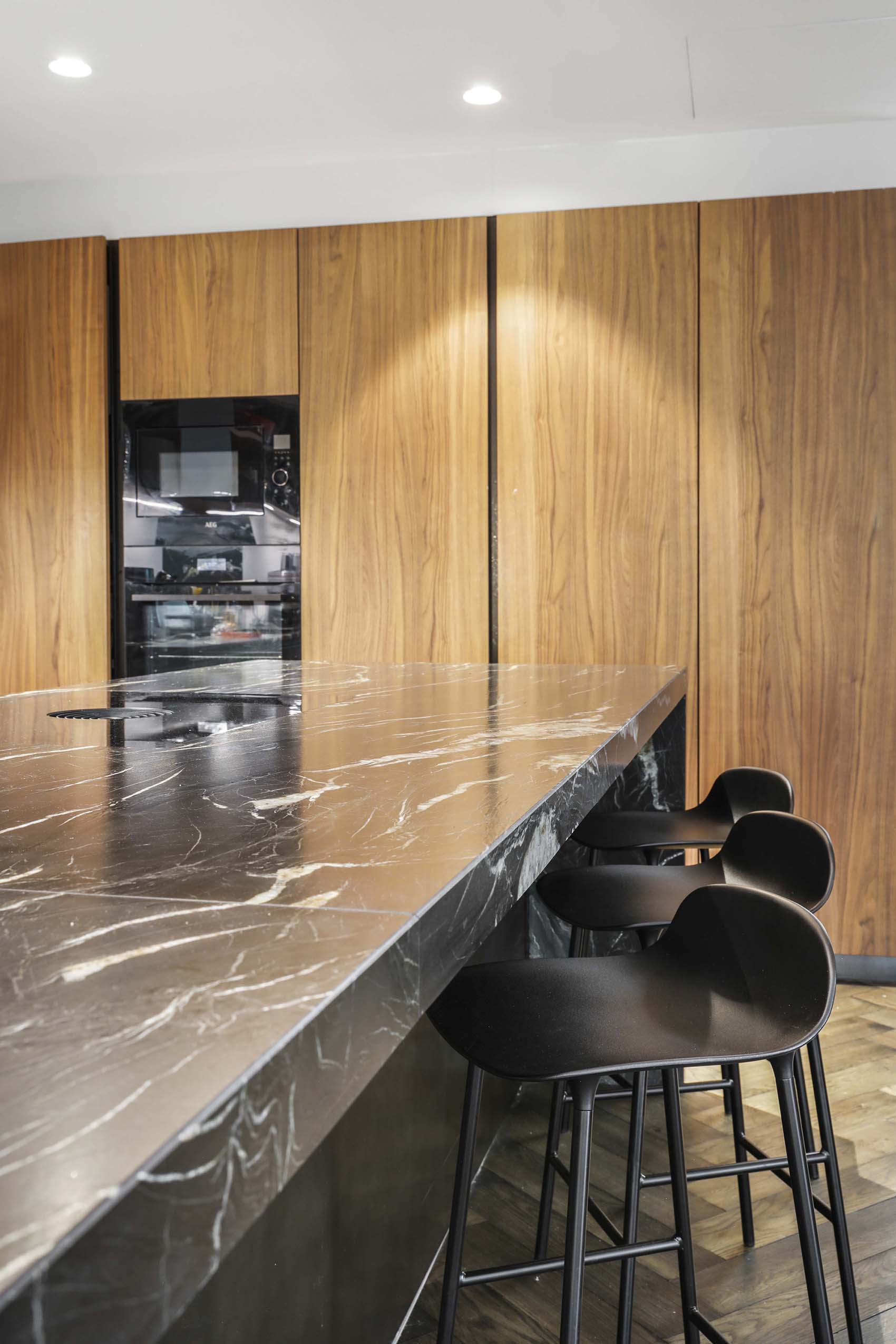 confiez votre r&eacute;novation int&eacute;rieure &agrave; paris 75017 &agrave; des professionnels exp&eacute;riment&eacute;s. conseils personnalis&eacute;s, devis gratuit et travaux de qualit&eacute; pour sublimer votre appartement ou maison.