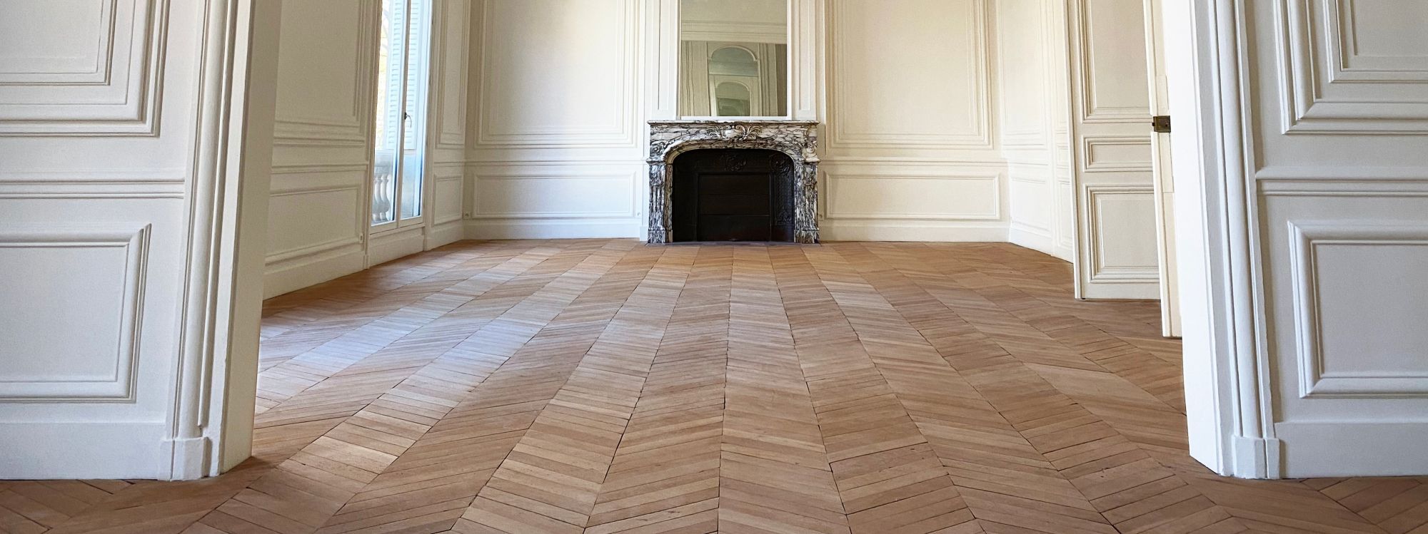 d&eacute;couvrez nos services de r&eacute;novation int&eacute;rieure en &icirc;le-de-france : transformations sur mesure, conseils personnalis&eacute;s et accompagnement complet pour sublimer votre int&eacute;rieur.