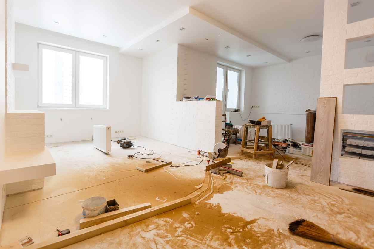 confiez la r&eacute;novation de votre maison &agrave; des experts ! d&eacute;couvrez nos solutions personnalis&eacute;es pour moderniser, r&eacute;nover et valoriser votre habitat tout en respectant votre budget.