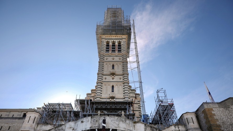 découvrez nos services de rénovation à marseille en 2025 : modernisation d'appartements, maisons et locaux professionnels. devis gratuit et travaux de qualité pour transformer votre espace selon vos envies.