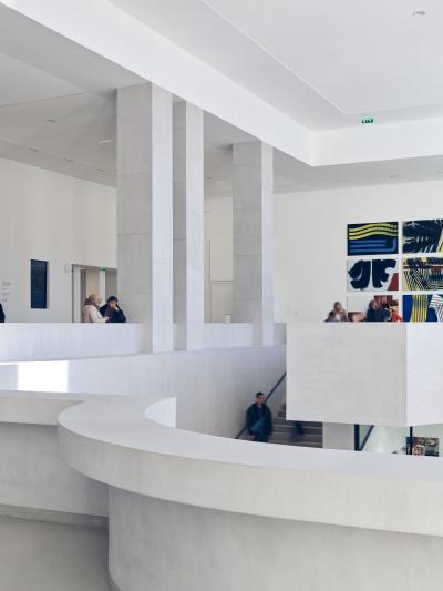 d&eacute;couvrez nos services de r&eacute;novation moderne &agrave; paris : conception sur-mesure, mat&eacute;riaux de qualit&eacute; et finitions haut de gamme pour transformer votre int&eacute;rieur selon les derni&egrave;res tendances.