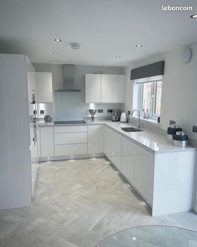 d&eacute;couvrez notre service de r&eacute;novation &agrave; paris 75017 : solutions sur mesure pour appartements et maisons, travaux de qualit&eacute;, devis gratuit, accompagnement personnalis&eacute; de a &agrave; z.