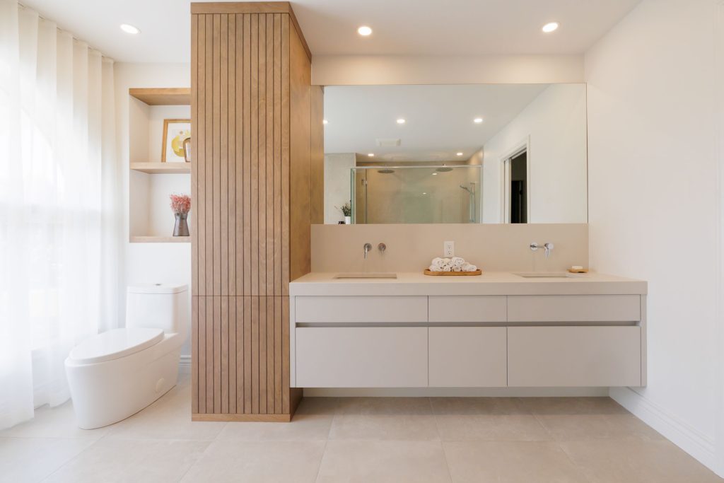 confiez la r&eacute;novation de votre salle de bain &agrave; des experts pour un espace moderne, fonctionnel et adapt&eacute; &agrave; vos besoins. d&eacute;couvrez nos conseils et solutions sur-mesure.