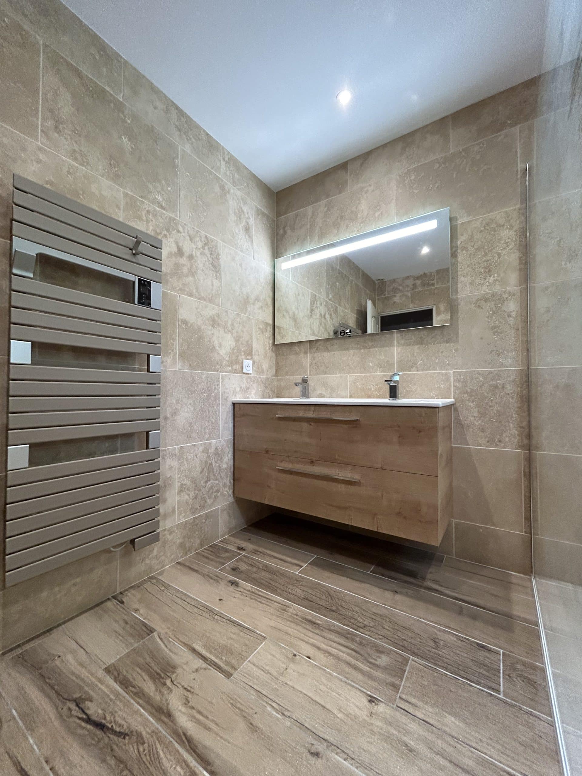 confiez la r&eacute;novation de votre salle de bain dans le quartier ternes &agrave; paris &agrave; des experts. services sur mesure, mat&eacute;riaux de qualit&eacute;, accompagnement personnalis&eacute; pour une salle de bain moderne et fonctionnelle.