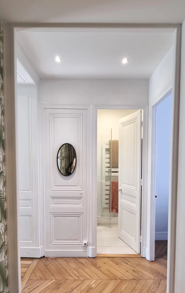 d&eacute;couvrez les meilleures solutions de r&eacute;novations int&eacute;rieures &agrave; lyon en 2025 : conseils, prestations sur mesure et accompagnement professionnel pour transformer votre int&eacute;rieur selon vos envies.