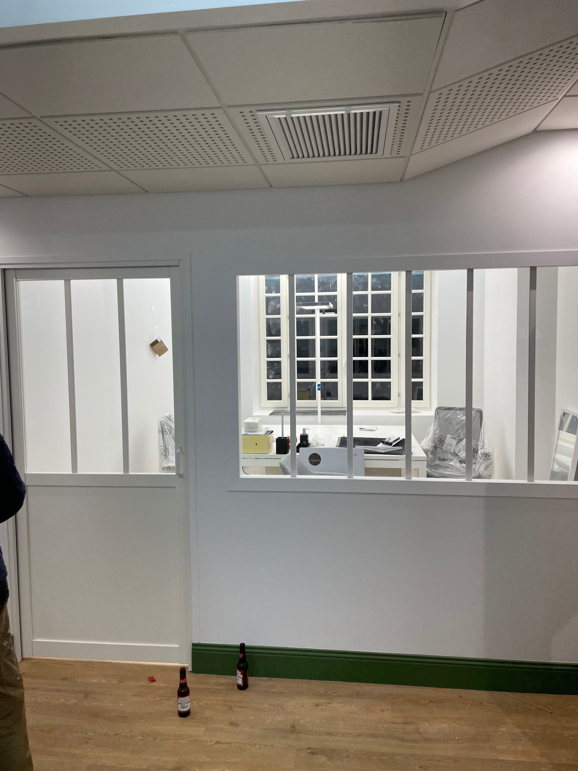 confiez vos r&eacute;novations int&eacute;rieures &agrave; paris 75017 &agrave; une &eacute;quipe de professionnels qualifi&eacute;s. conseils personnalis&eacute;s, qualit&eacute; garantie et devis gratuit pour vos projets d&rsquo;am&eacute;nagement et de r&eacute;novation.