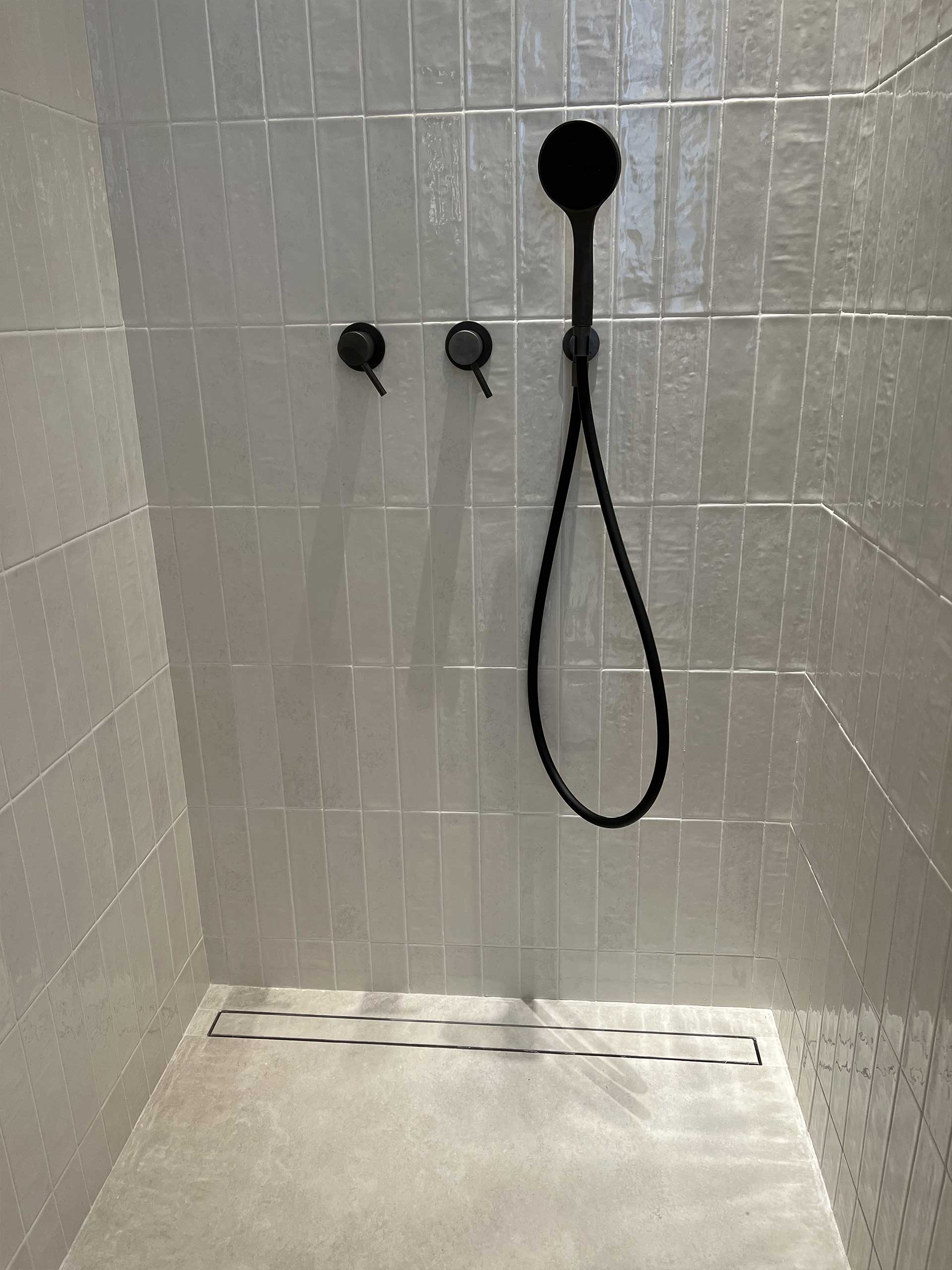 d&eacute;couvrez des salles de bain modernes &agrave; paris 17e : design contemporain, mat&eacute;riaux de qualit&eacute; et solutions sur-mesure pour sublimer votre int&eacute;rieur. demandez votre devis personnalis&eacute; d&egrave;s maintenant !