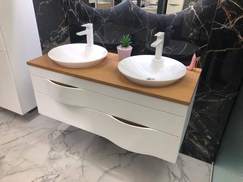 confiez vos travaux de salle de bain dans le 75017 &agrave; des professionnels qualifi&eacute;s : r&eacute;novation compl&egrave;te, am&eacute;nagement, plomberie et carrelage. devis gratuit et r&eacute;alisations sur mesure &agrave; paris 17&egrave;me.