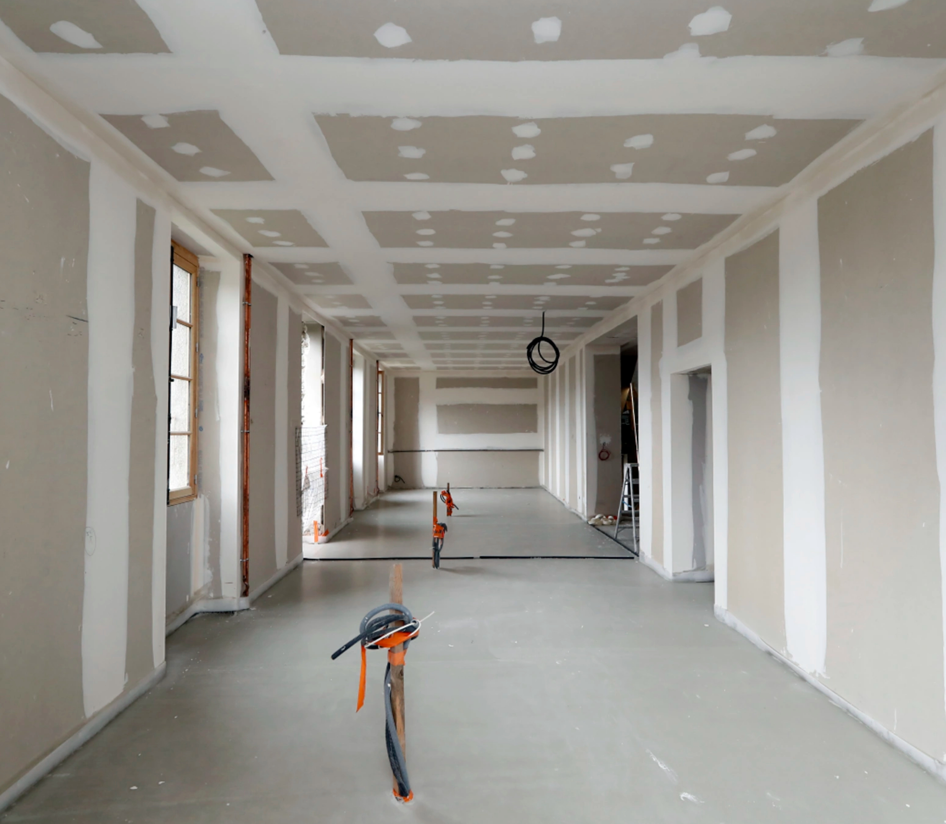 d&eacute;couvrez nos conseils pour bien choisir un professionnel de la r&eacute;novation en 2025 : qualifications, garanties, astuces pour s&eacute;lectionner un expert fiable et r&eacute;aliser vos travaux en toute s&eacute;r&eacute;nit&eacute;.