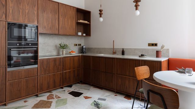 d&eacute;couvrez un superbe 2 pi&egrave;ces moderne &agrave; paris 17, d&eacute;cor&eacute; avec des couleurs tendance. parfait pour un s&eacute;jour confortable et &eacute;l&eacute;gant dans l&rsquo;un des quartiers les plus pris&eacute;s de la capitale.
