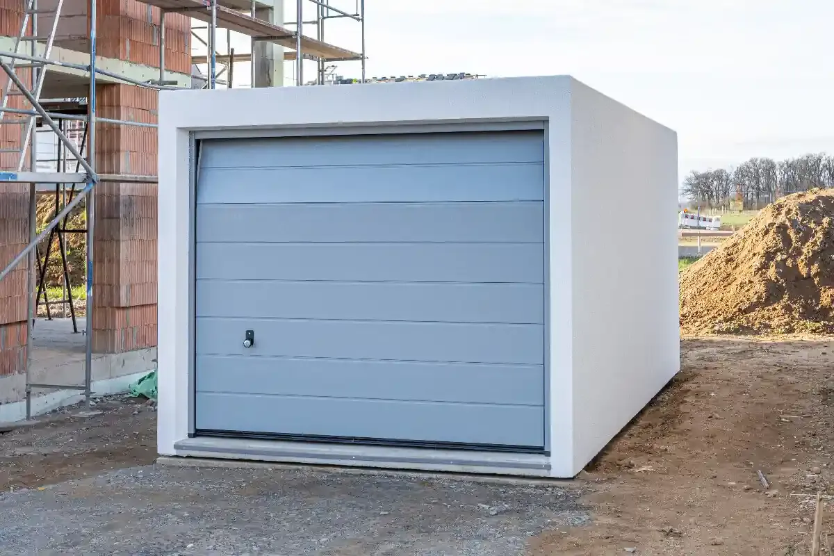 d&eacute;couvrez le co&ucirc;t d&rsquo;un garage &agrave; paris en 2025 : prix moyens &agrave; l&rsquo;achat et &agrave; la location, tendances du march&eacute; et conseils pour bien investir ou louer votre place de parking dans la capitale.