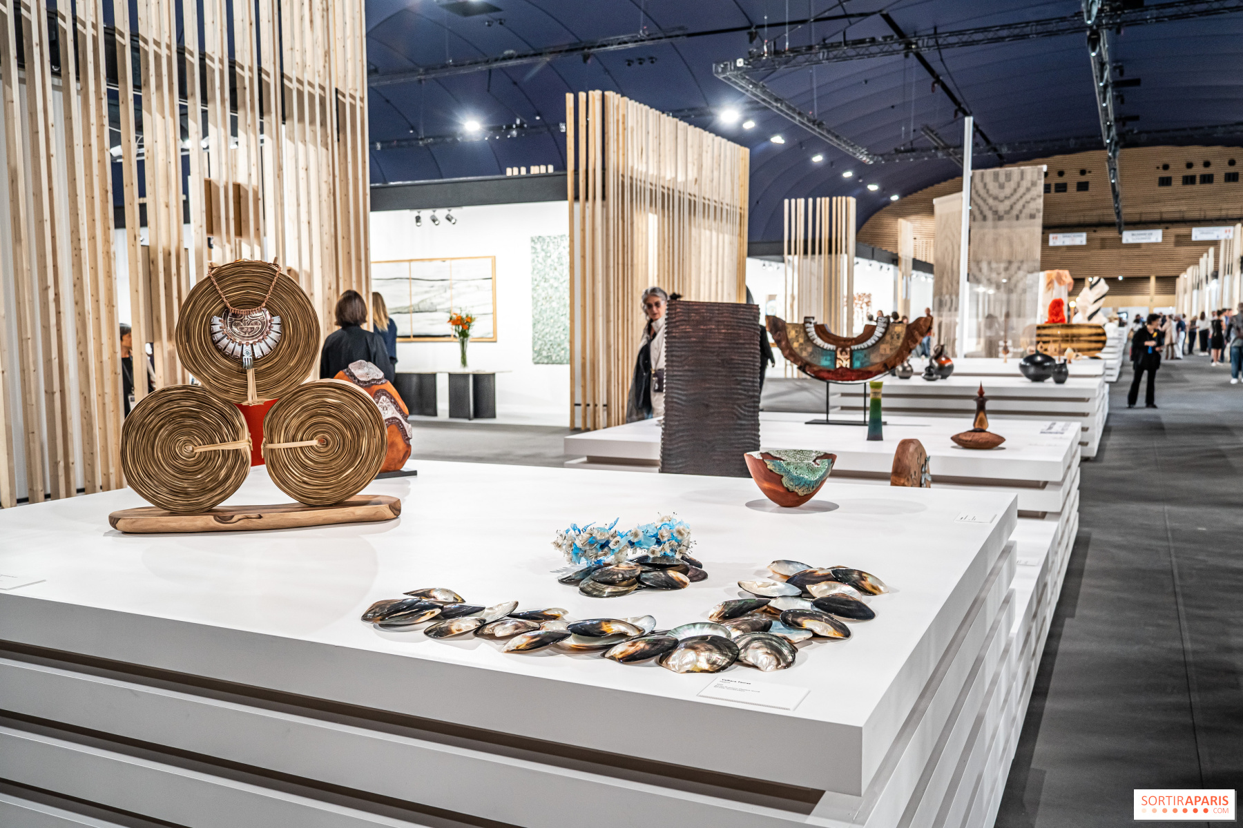 d&eacute;couvrez le co&ucirc;t d&rsquo;un peintre &agrave; paris en 2025 : tarifs au m&sup2;, prix moyens pour la main-d&rsquo;&oelig;uvre, conseils pour bien choisir votre professionnel et estimer votre budget r&eacute;novation.