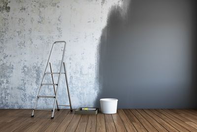 d&eacute;couvrez le co&ucirc;t estimatif pour repeindre une maison de 100m2 &agrave; paris en 2025 : prix au m&egrave;tre carr&eacute;, facteurs impactant le tarif, conseils pour optimiser votre budget peinture.