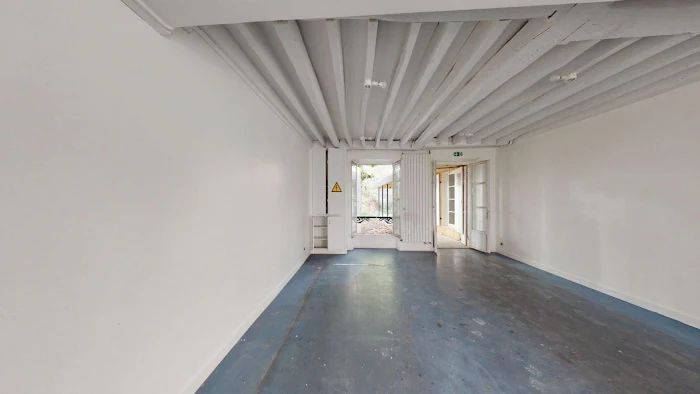 d&eacute;couvrez les co&ucirc;ts moyens d&rsquo;une r&eacute;novation haut de gamme &agrave; paris 17 : prix au m&sup2;, facteurs influen&ccedil;ant le budget, conseils pour estimer et optimiser votre investissement immobilier.