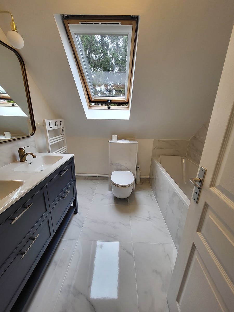 obtenez rapidement votre devis gratuit pour la r&eacute;novation de salle de bain &agrave; paris 17. solutions sur mesure, professionnels exp&eacute;riment&eacute;s, mat&eacute;riaux de qualit&eacute;. faites estimer votre projet d&egrave;s aujourd