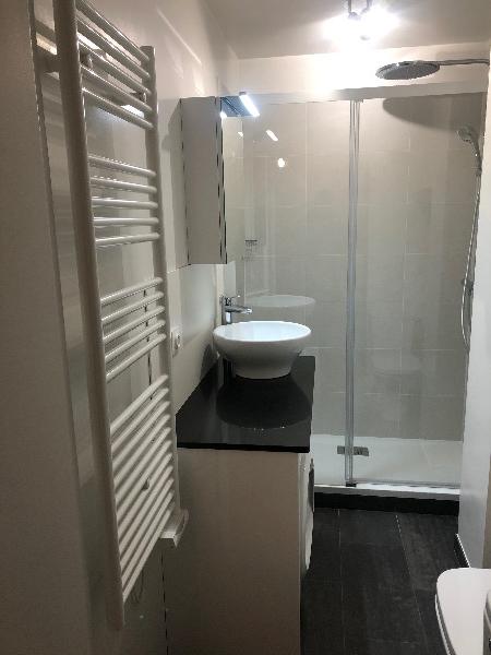 obtenez un devis personnalisé pour la rénovation ou l’aménagement de votre salle de bain à paris 75017. service rapide, gratuit et sans engagement.