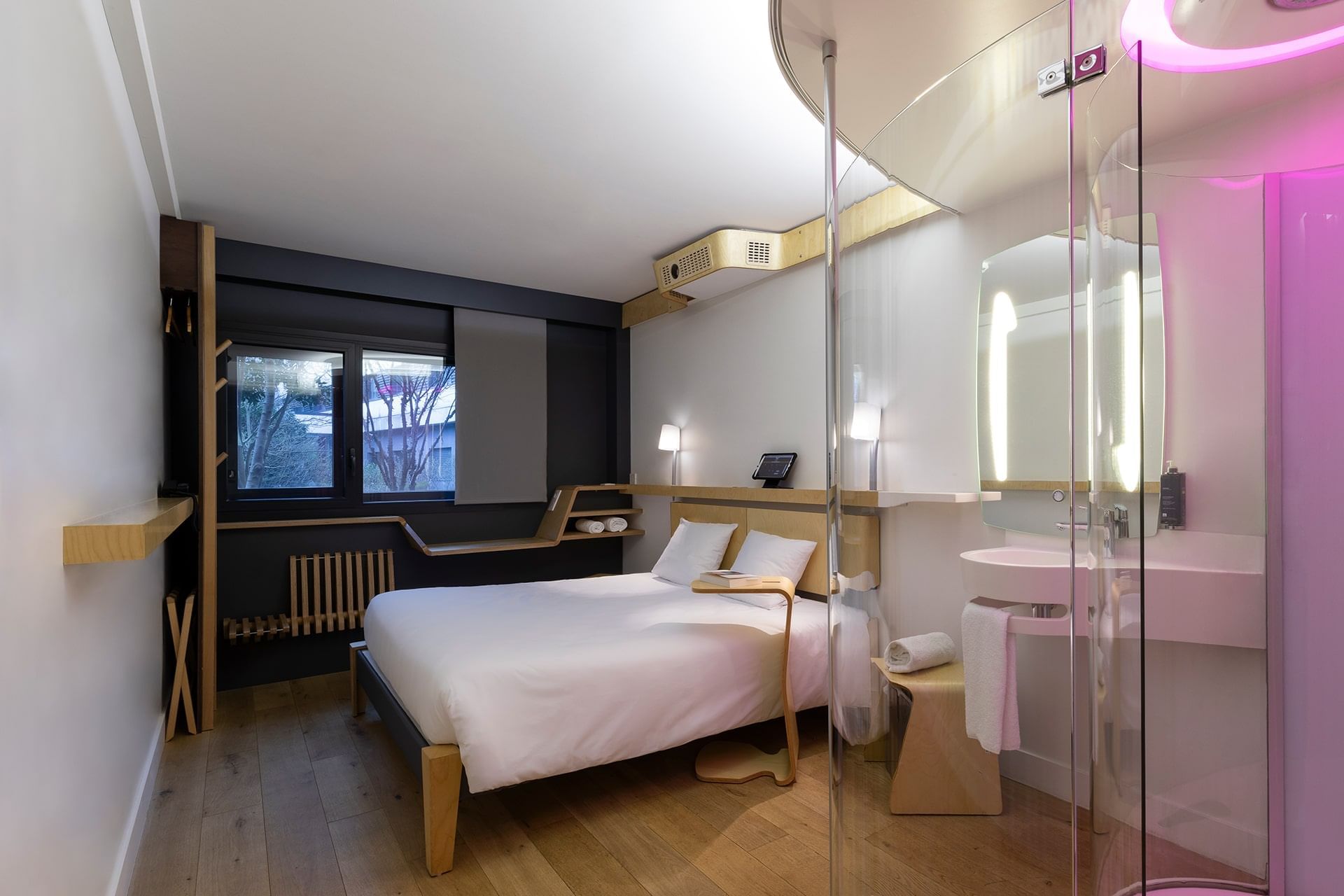 d&eacute;couvrez les meilleures solutions de domotique &agrave; paris 17. automatisez votre maison, gagnez en confort et en s&eacute;curit&eacute; gr&acirc;ce aux technologies intelligentes install&eacute;es par des experts proches de chez vous.