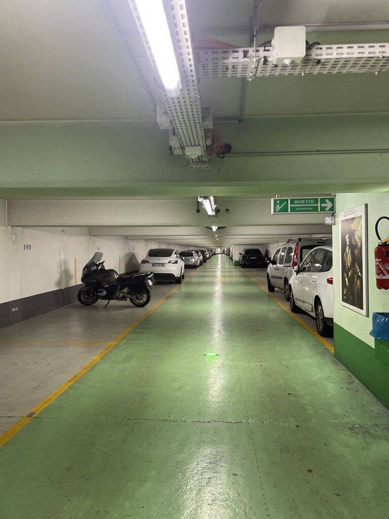 trouvez les meilleurs prix pour un garage dans le 75017 à paris. comparez les offres et découvrez des garages disponibles à la location ou à la vente dans le 17e arrondissement.